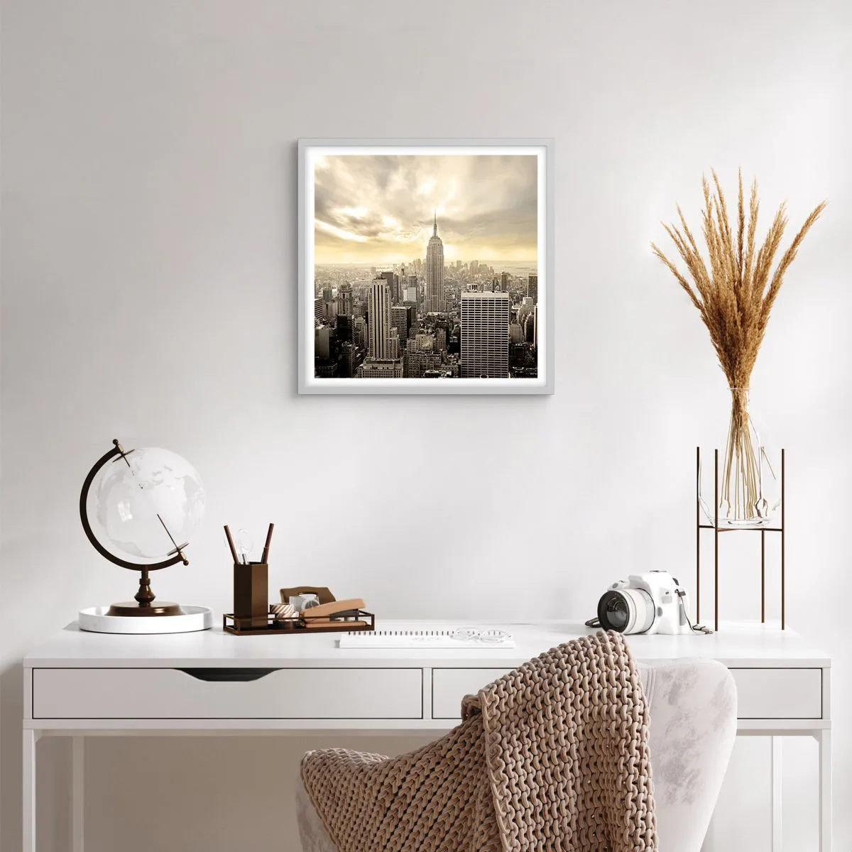 Plagát v bielom ráme - New York utkaný zo šedej - 40x40 cm