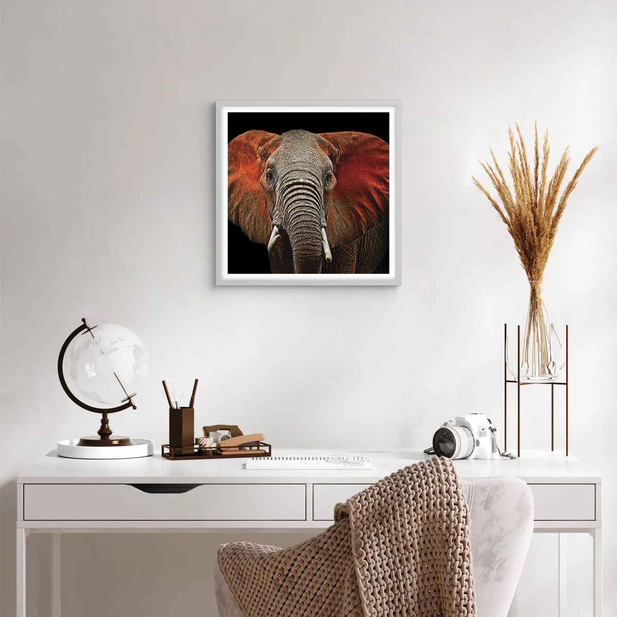 Poster in einem weißen Rahmen - Ich bin wild und du? - 40x40 cm