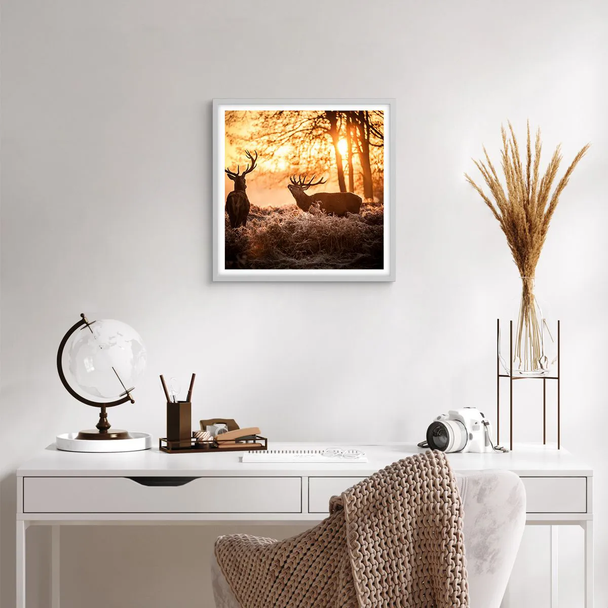 Poster în ramă albă - Visul unui vânător - 50x50 cm