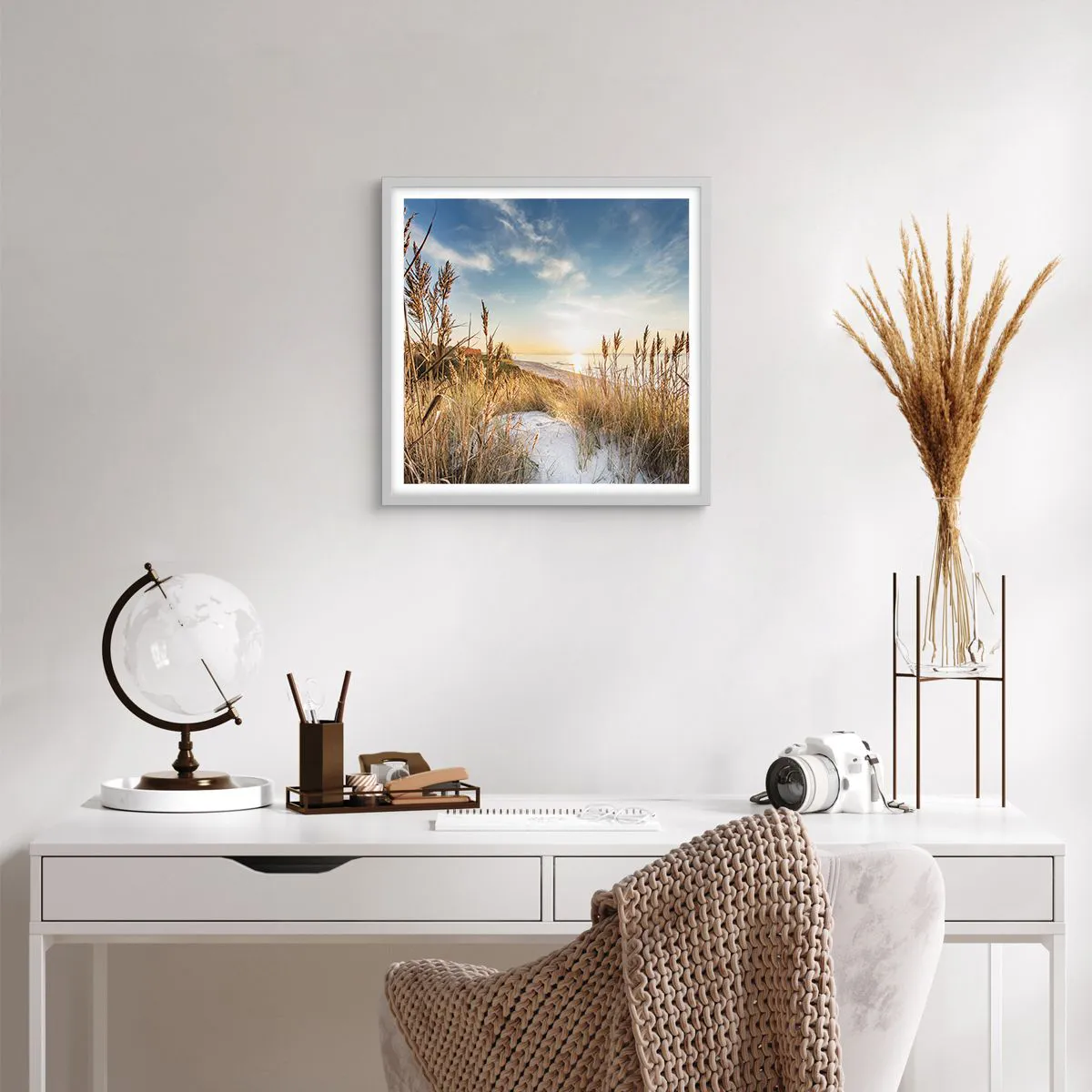 Poster in white frmae - Northern Beach - 50x50 cm