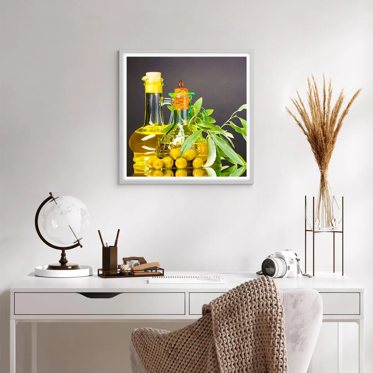 Plagát v bielom ráme - Zátišie s olivami a olejom - 60x60 cm