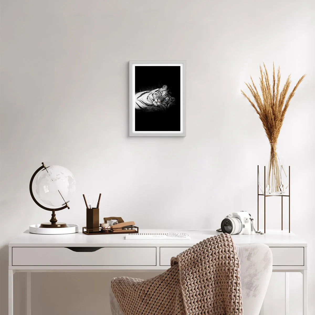 Affiche dans un cadre blanc - Poster - Sauvagerie et paix - 30x40 cm