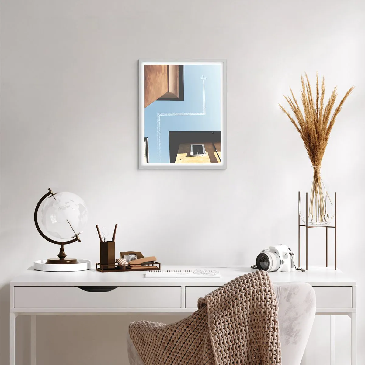 Affisch i vit ram - Ovanför stadens labyrint - 40x50 cm