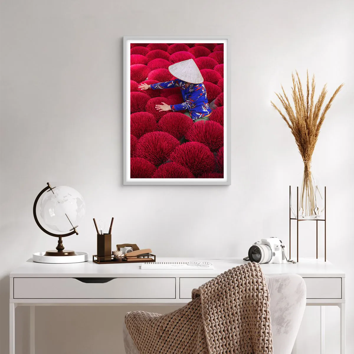 Plakat w białej ramie - Na ryżowym polu - 50x70 cm