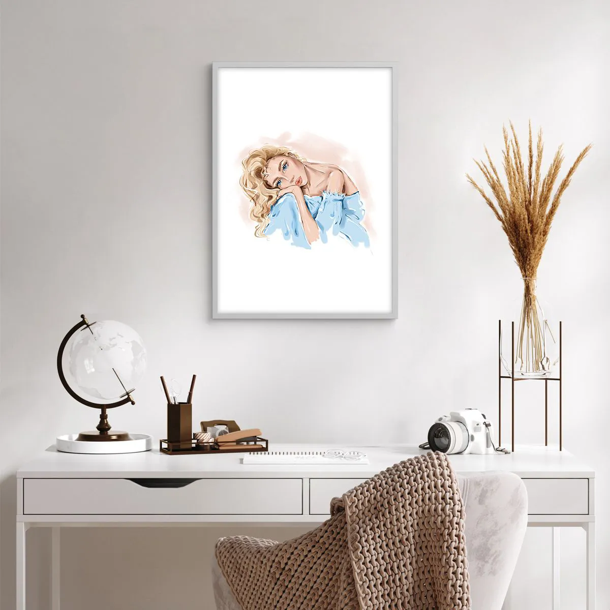 Affiche dans un cadre blanc - Poster - Rêveuse en bleu - 50x70 cm