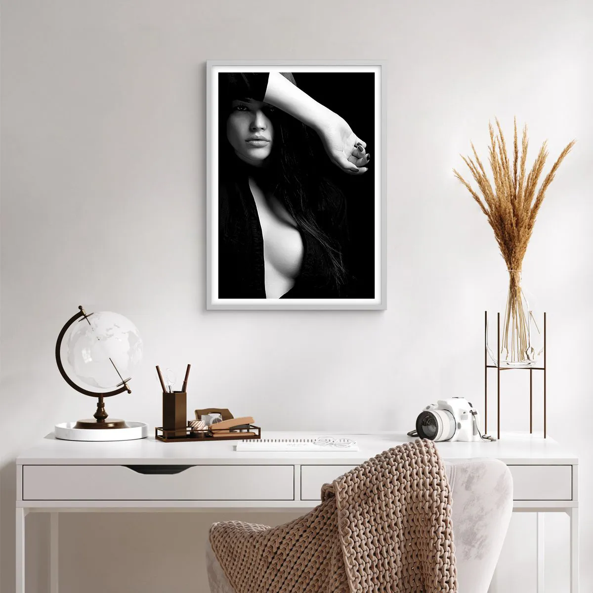 Póster en marco blanco - Escuela de seducción - 50x70 cm