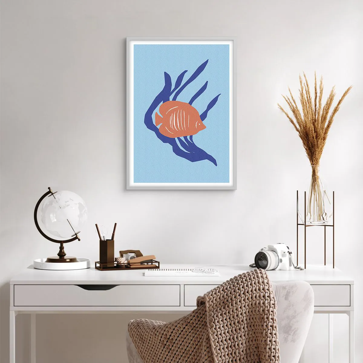 Poster in einem weißen Rahmen - Bewohnerin von Korallengewässern - 50x70 cm