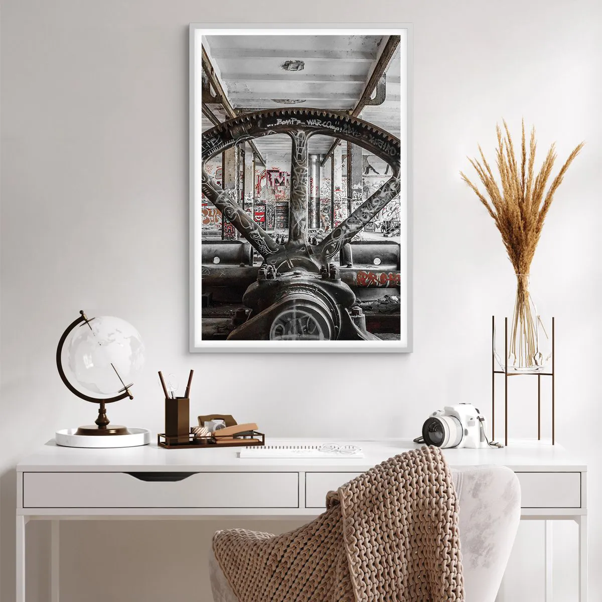 Plagát v bielom ráme - Tajný život továrne - 61x91 cm