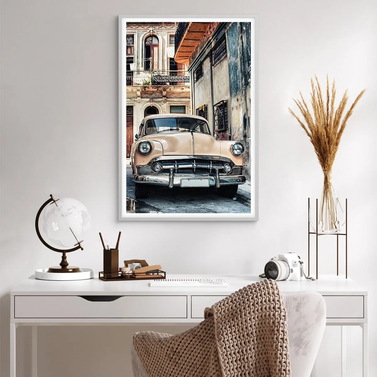 Plakat w białej ramie - Sjesta w Hawanie - 61x91 cm