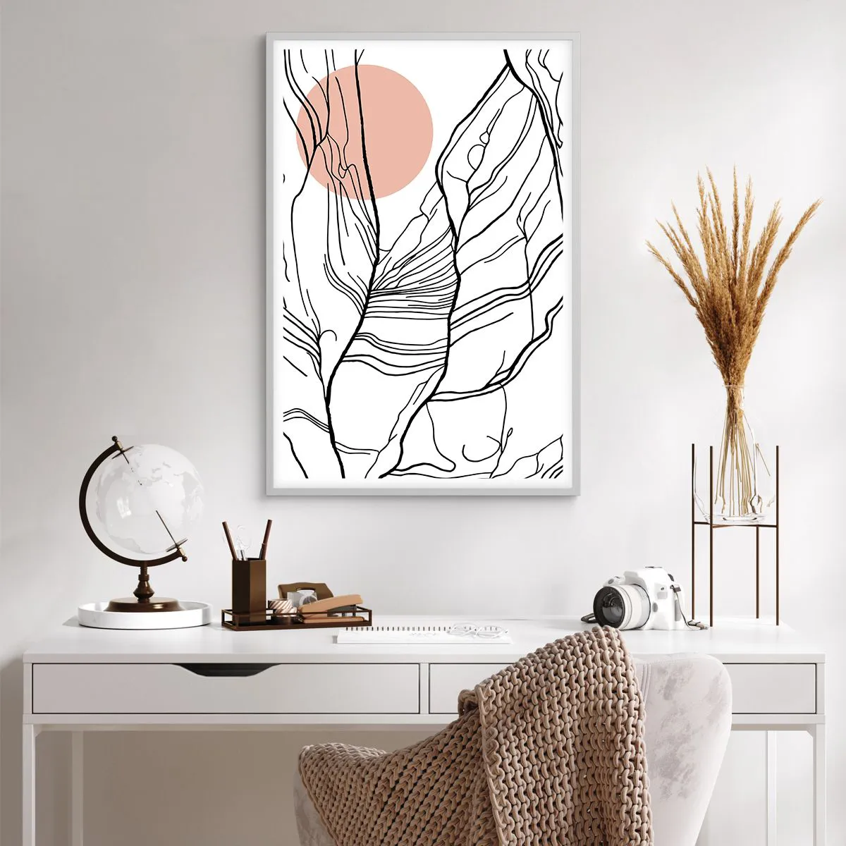 Poster in einem weißen Rahmen - In einem Netz aus Zweigen - 61x91 cm