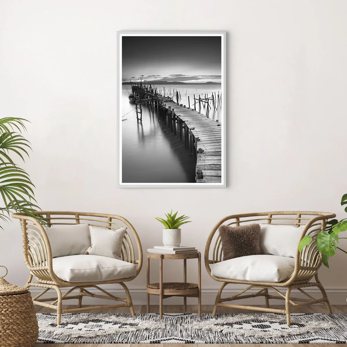 Poster in een witte lijst - De rust van een vergeten kust - 70x100 cm