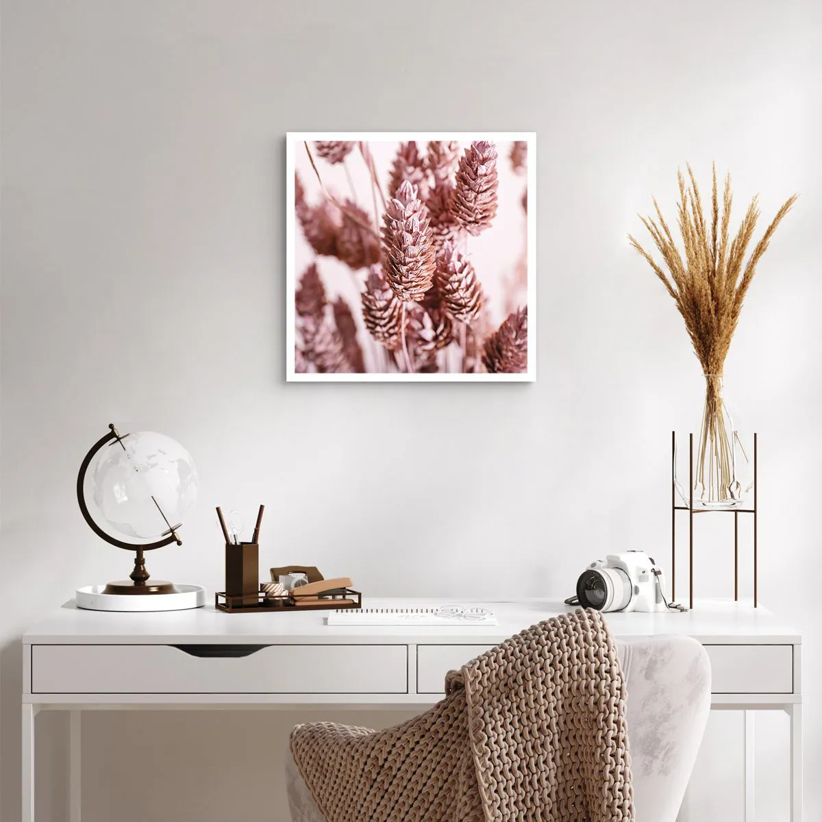 Poster - Seemingly Inconspicuos - 50x50 cm