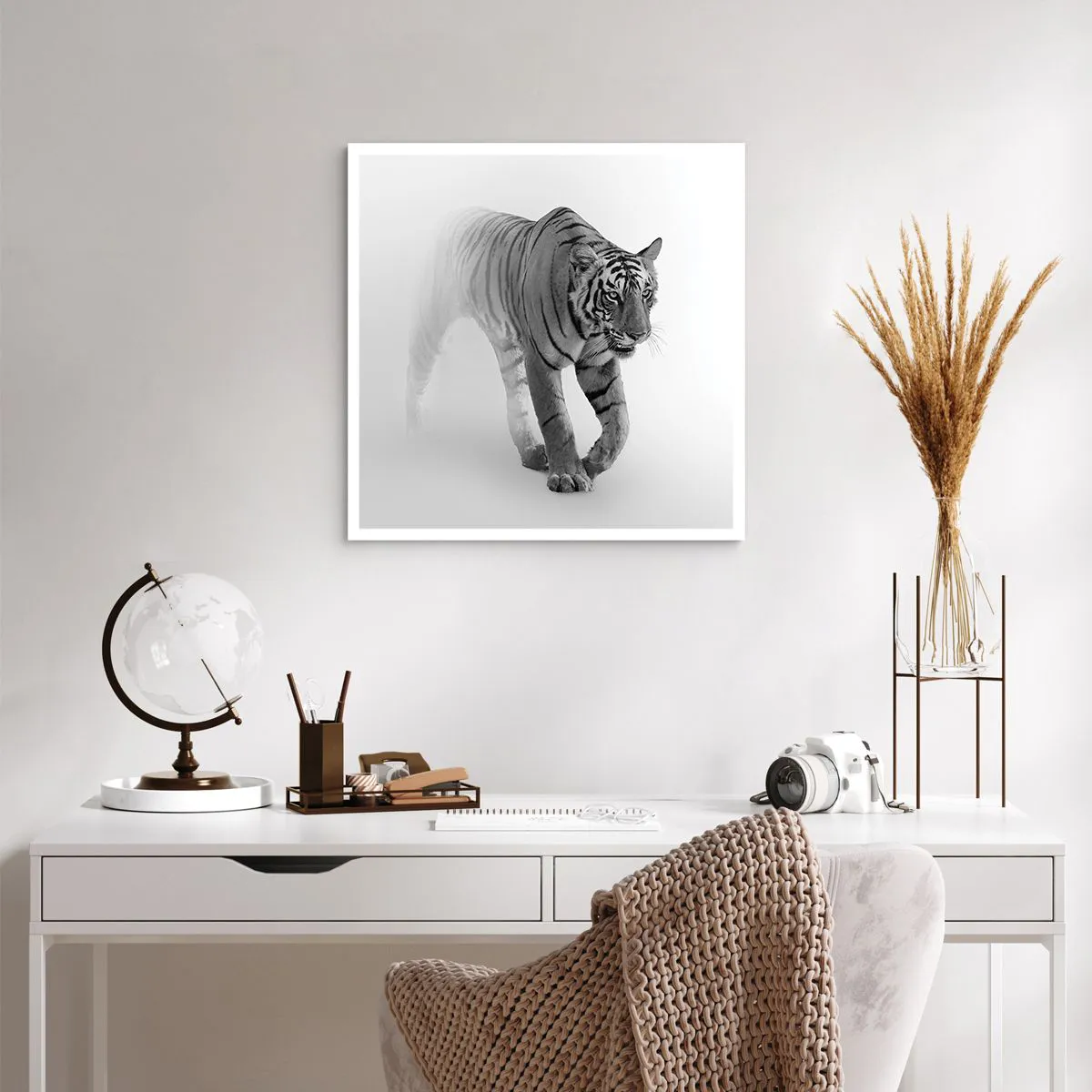 Póster - Siempre alerta entre la niebla - 60x60 cm