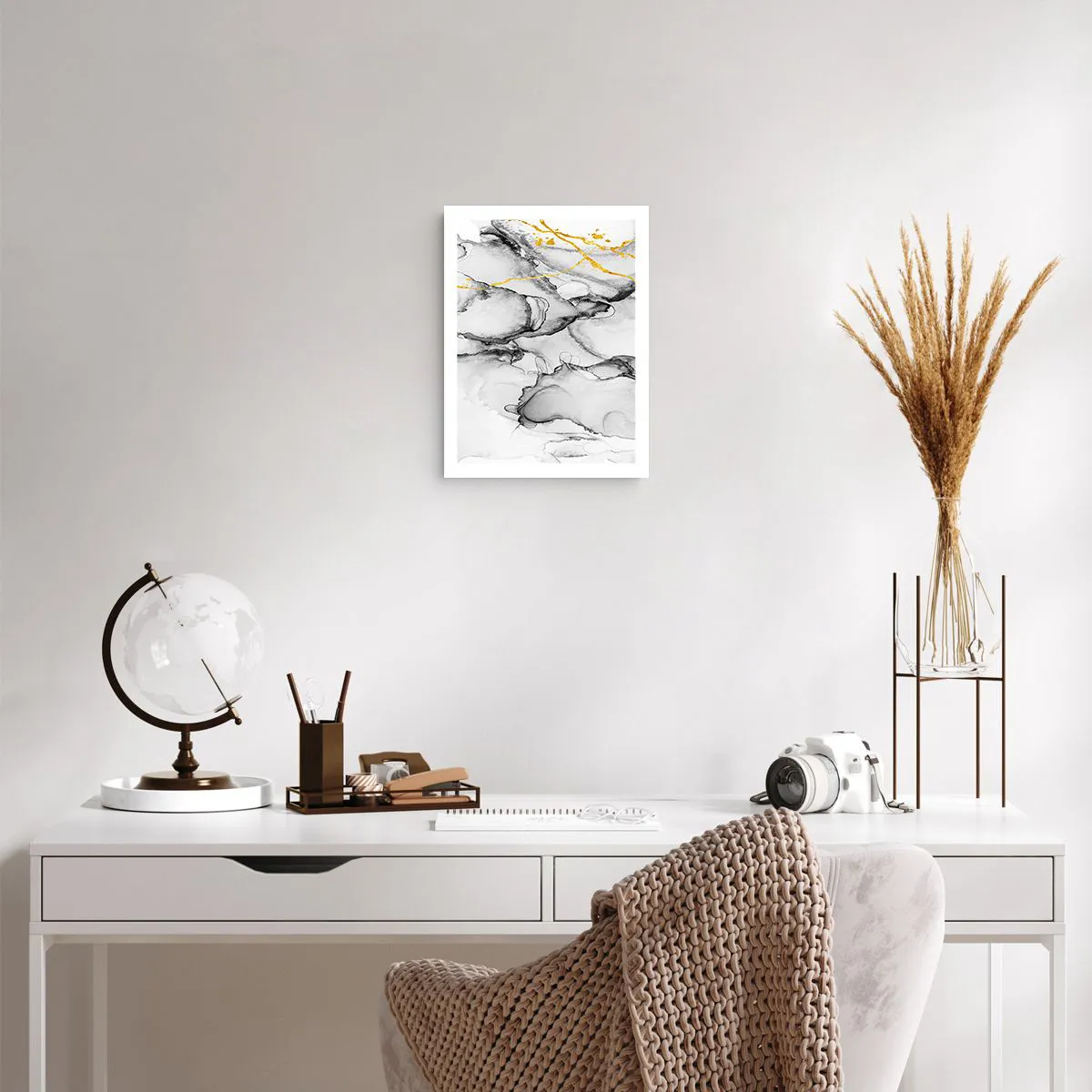 Affisch - Komposition med guldmotiv - 30x40 cm