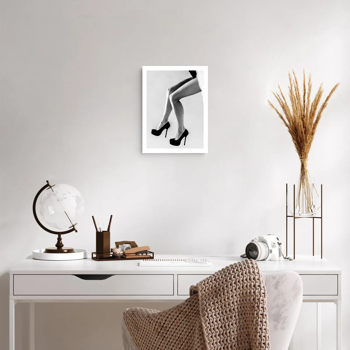 Plakat - Wieczna kobiecość - 30x40 cm