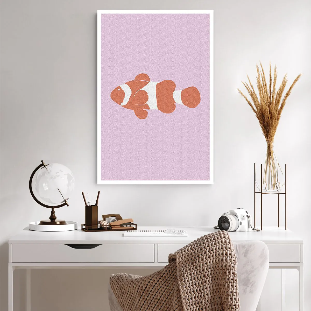 Poster - Coral Suits Her from Head to Tail - 61x91 cm