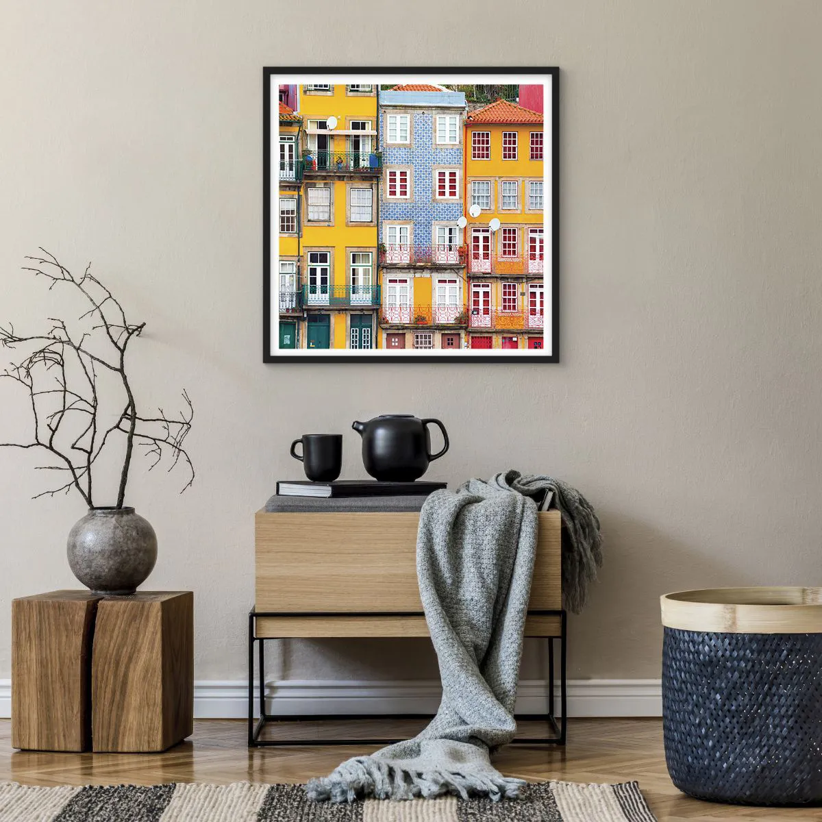 Plakat i sort ramme - Farverne i den gamle bydel - 60x60 cm