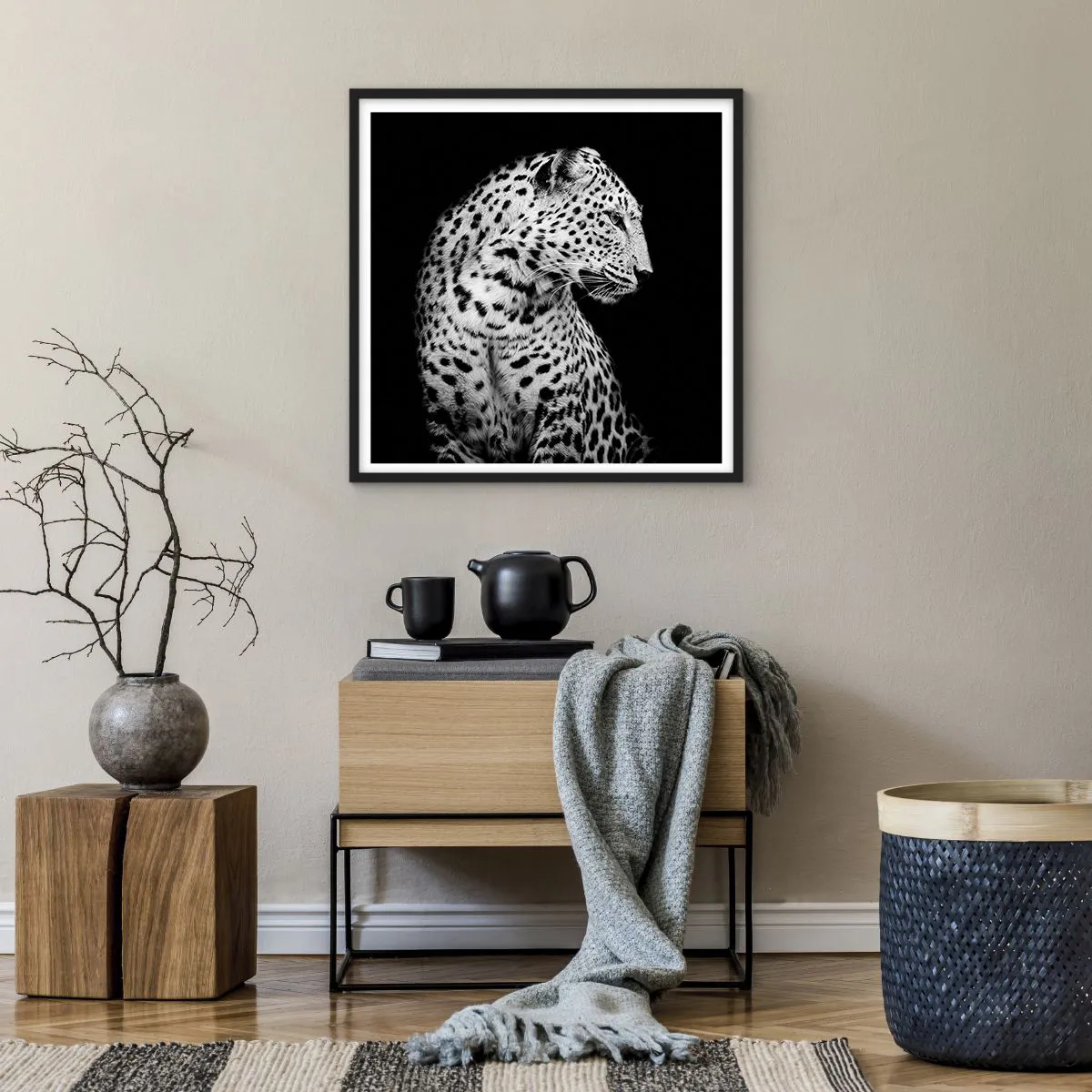 Poster in black frame - A Perfect Right Profile  - 60x60 cm