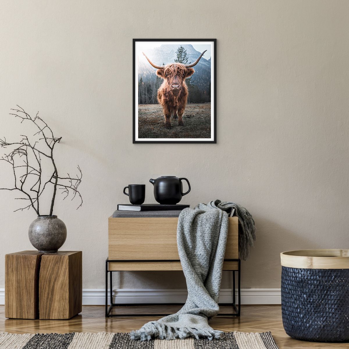 Poster in einem schwarzem Rahmen Berge, Poster in einem schwarzem Rahmen Schottische Kuh, Poster in einem schwarzem Rahmen Weide, Poster in einem schwarzem Rahmen Tiere, Poster in einem schwarzem Rahmen Landschaft