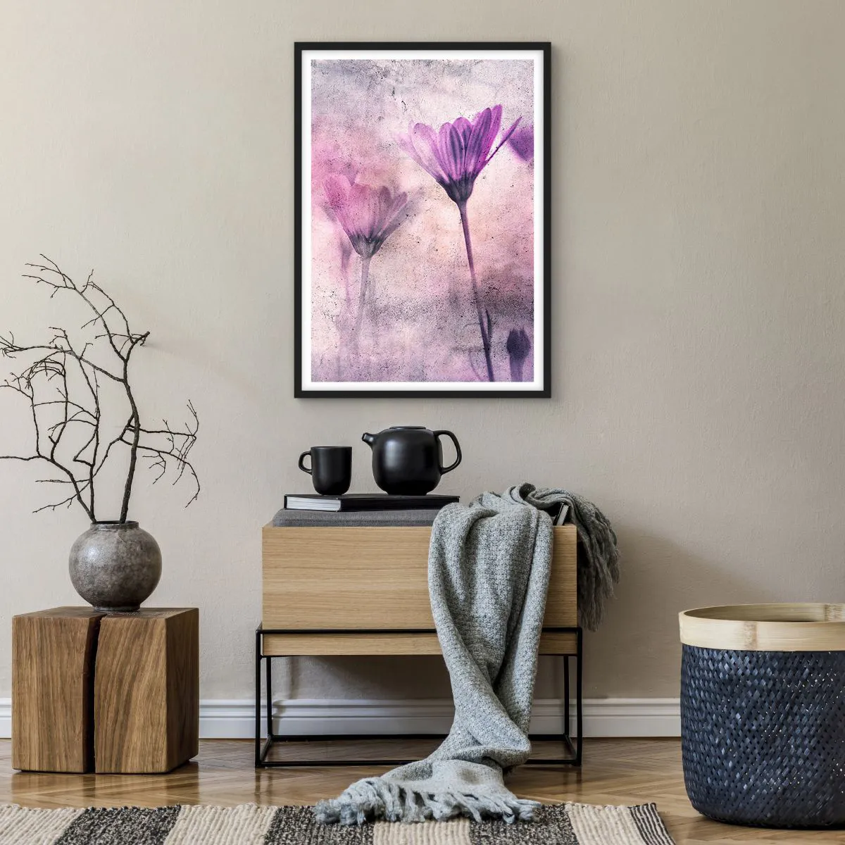 Poster în ramă neagră - Flori delicate în nuanțe de roz și violet pe un fundal deschis - 50x70cm - Un vis de flori - Decorațiune modernă pentru perete pentru living și dormitor ARTTOR