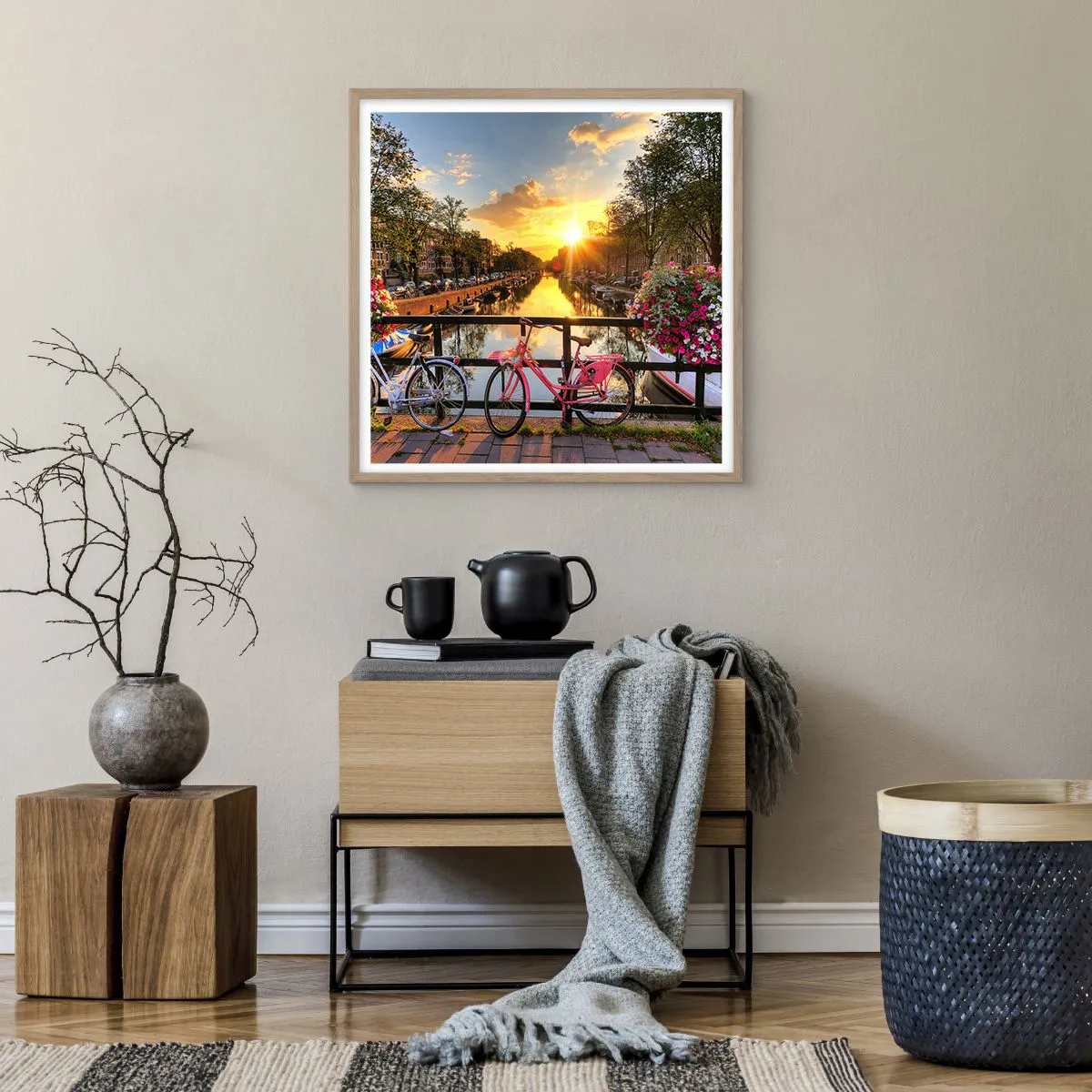 Poster in einem Rahmen aus heller Eiche - Frühlingsmorgen in Amsterdam - 60x60 cm