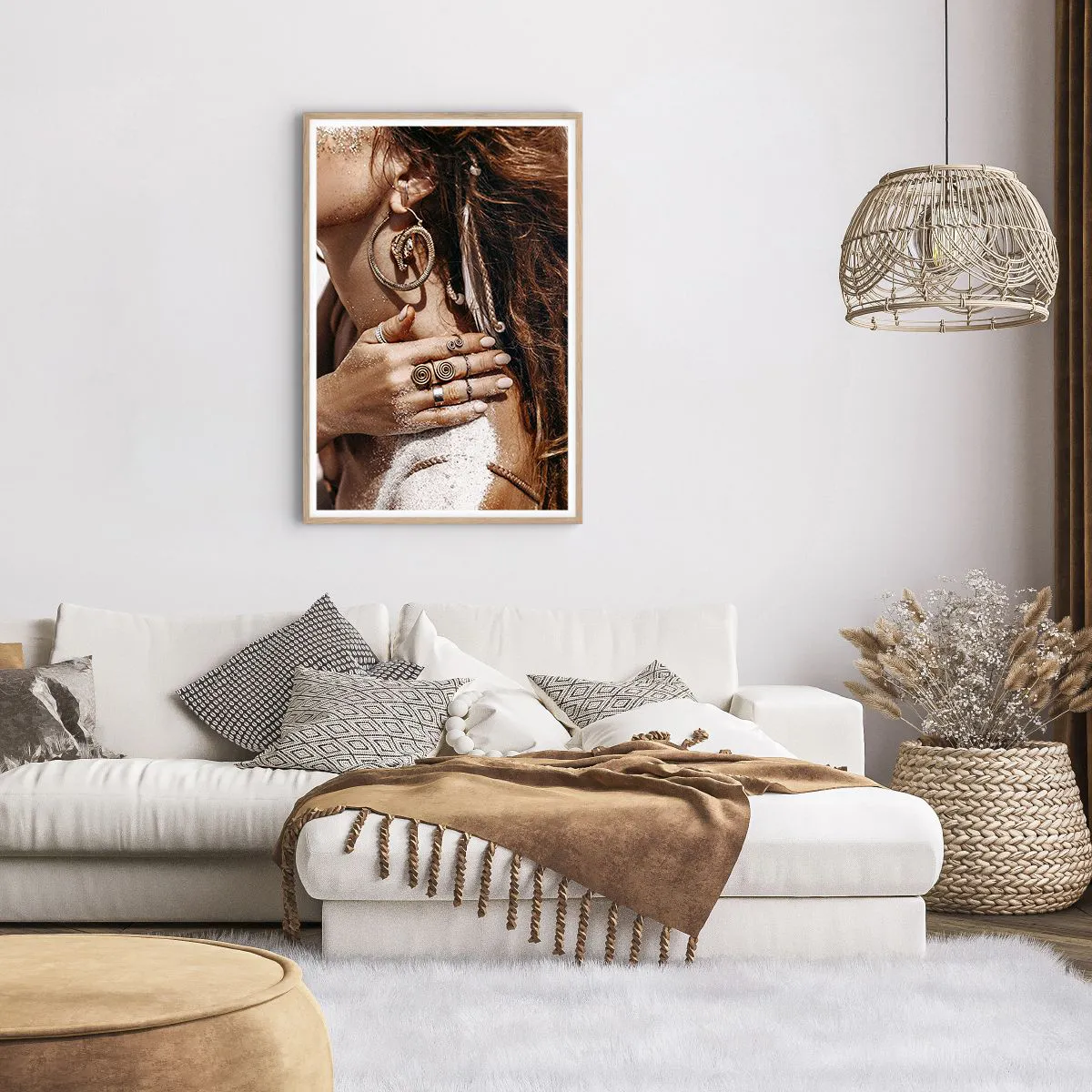 Plakat i ramme af lyst egetræ - Dronning af den vilde strand - 61x91 cm