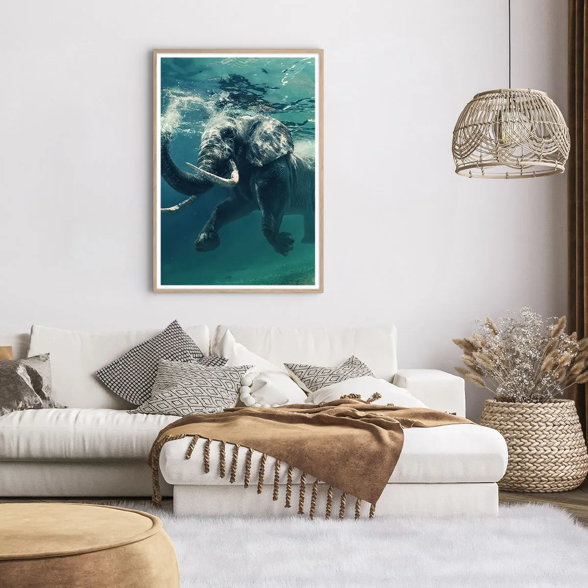 Affisch i ram av ljusek - Alla tycker om att simma - 70x100 cm