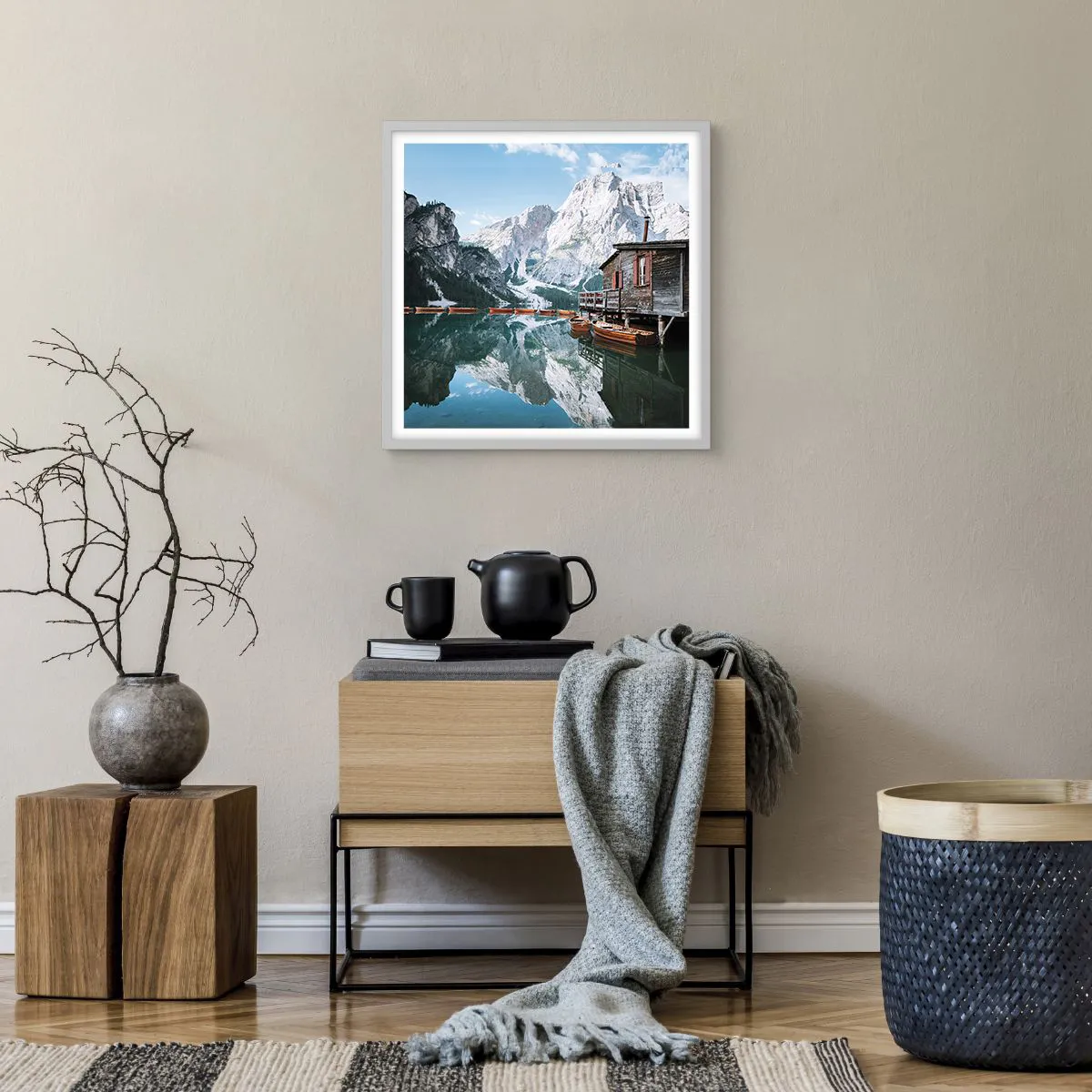 Poster in einem weißen Rahmen - Kristallklarer Bergmorgen - 50x50 cm