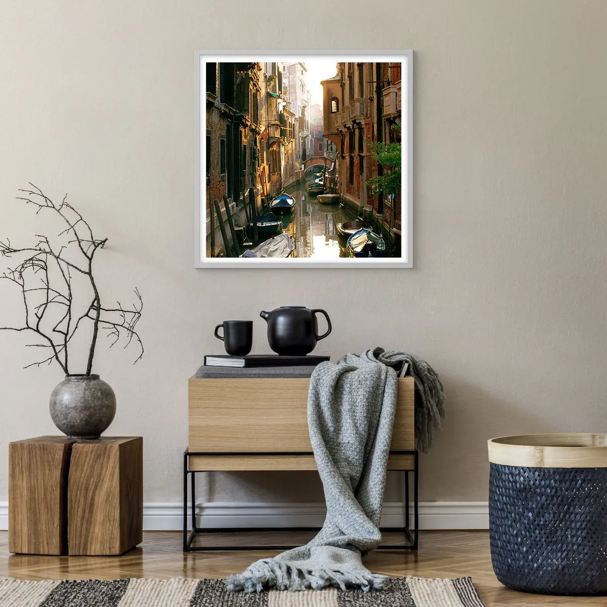 Pôster em moldura branca - Em um beco veneziano - 60x60 cm