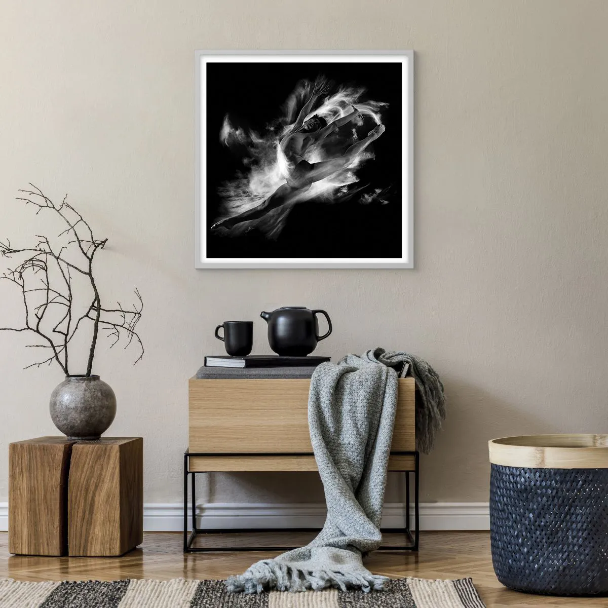 Poster in einem weißen Rahmen - Im Flug hängen geblieben - 60x60 cm