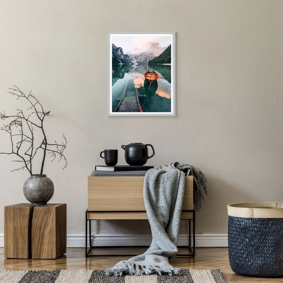 Affisch i vit ram - Lugn bergsömn - 40x50 cm