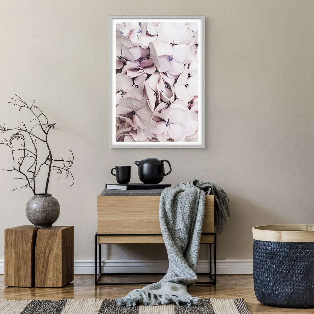 Poster in einem weißen Rahmen - In einer Blumenflut - 50x70 cm