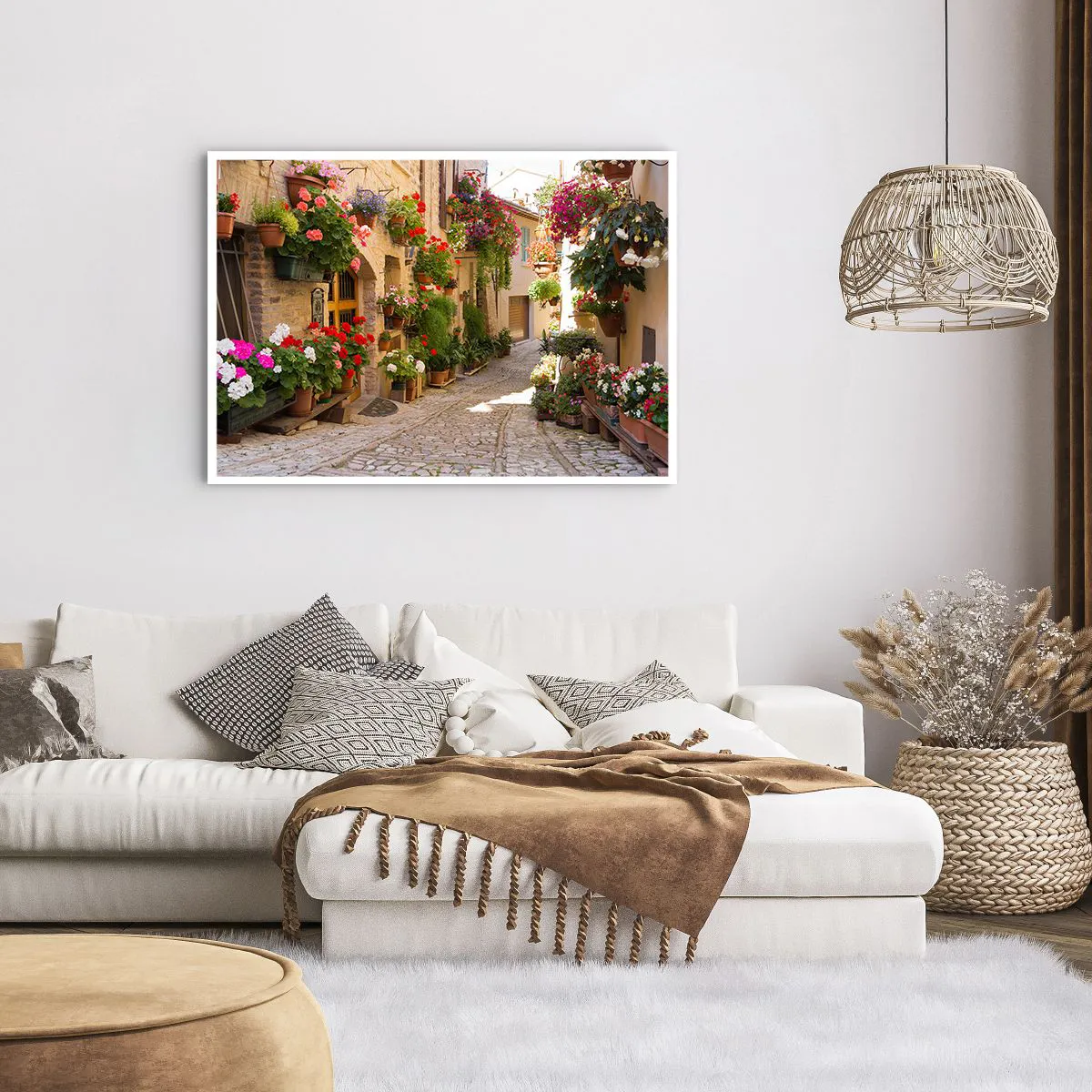 Affiche - Poster - Une rue avec des pots de fleurs et des murs de pierre - 100x70cm - Une inondation de fleurs  - Décoration murale moderne pour le salon et la chambre ARTTOR