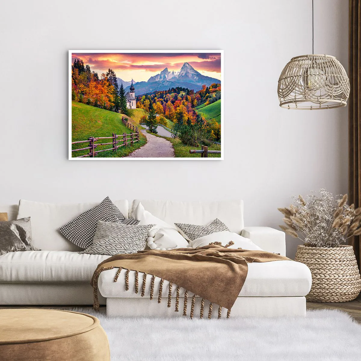 Poster - Paesaggio montano autunnale con cappella e tramonto - 100x70cm - Un paesaggio come dipinto - Decorazione murale moderna per soggiorno e camera da letto ARTTOR
