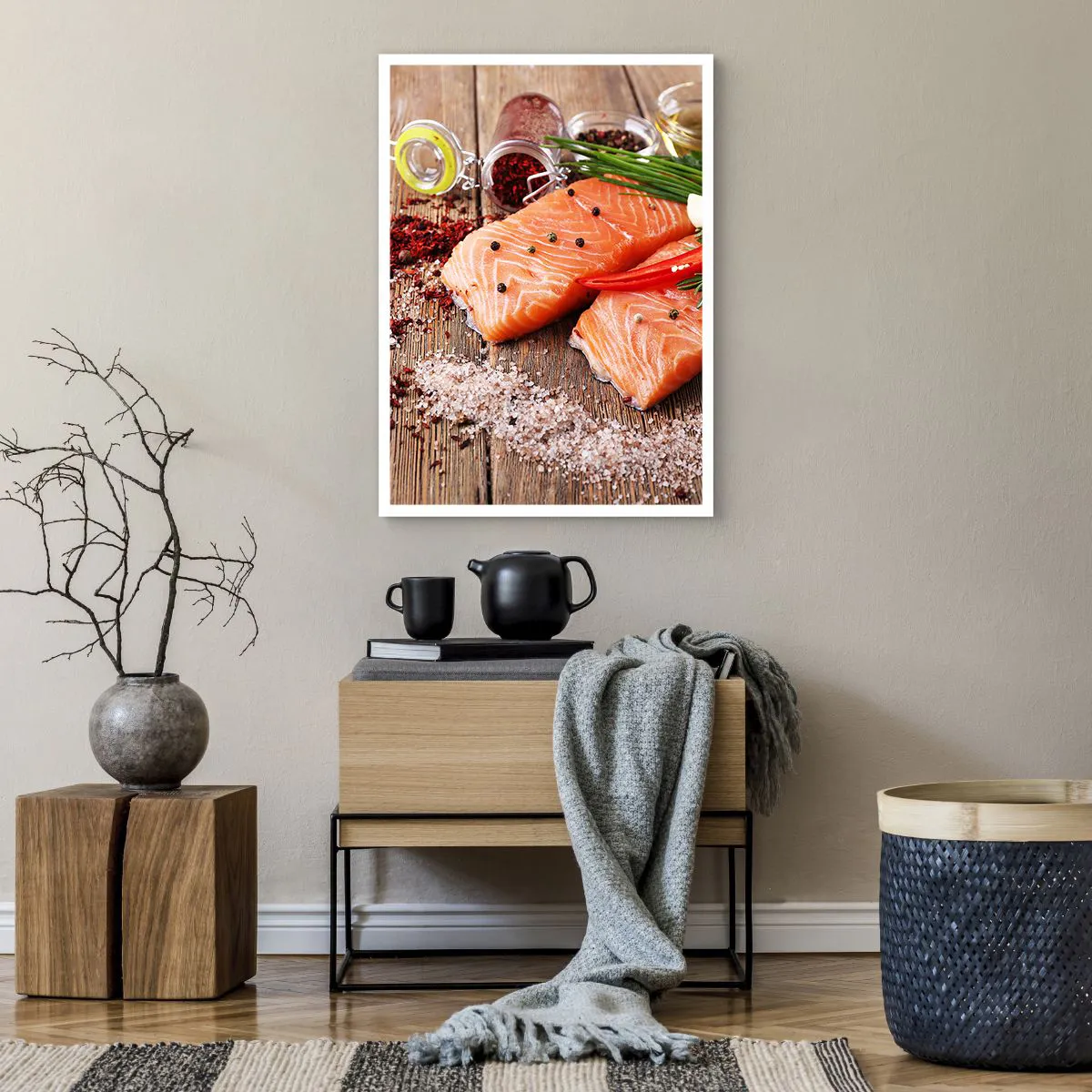 Poster - Lachsfilets mit Gewürzen auf rustikalem Hintergrund - 50x70cm - Norwegisches Abenteuer in der Küche - Moderne Wanddekoration für Wohnzimmer und Schlafzimmer ARTTOR