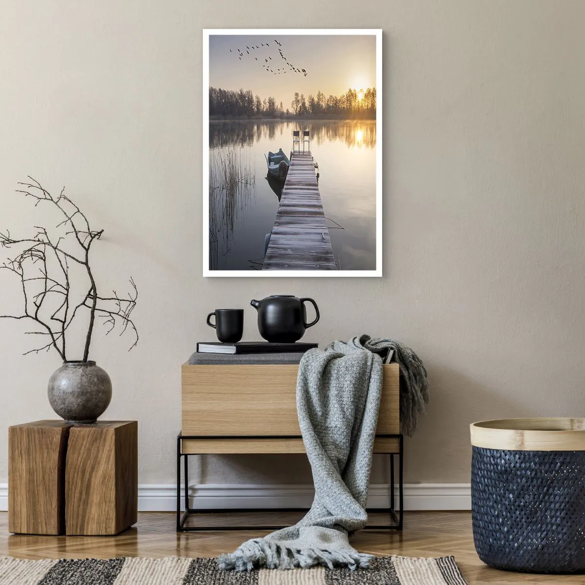 Plakat - Pomost nad jeziorem o wschodzie słońca - 50x70cm - Wrócę za jakiś czas - Nowoczesna dekoracja ścienna do salonu, kuchni i sypialni ARTTOR