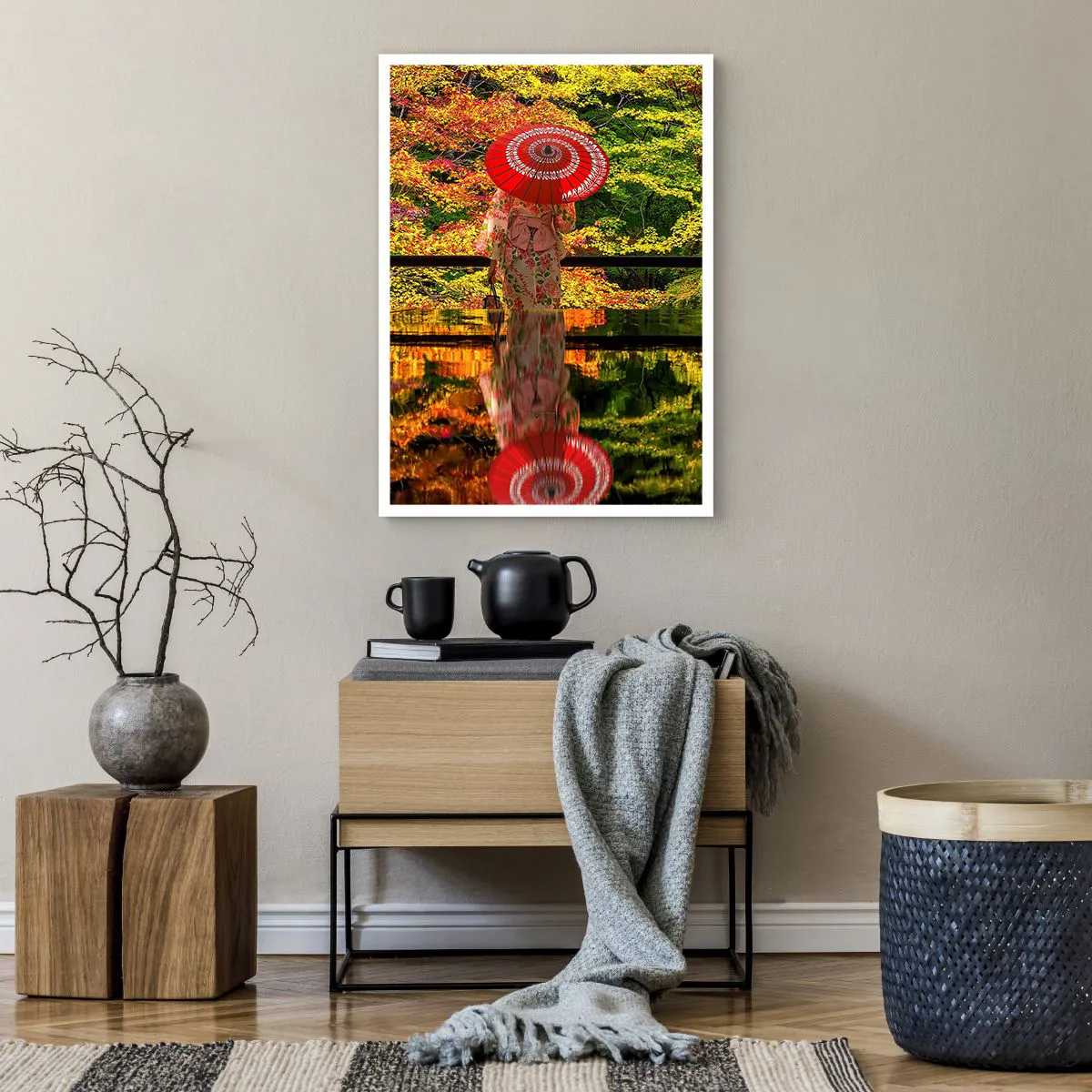 Poster - Eine Frau im Kimono mit einem roten Regenschirm vor einem Hintergrund aus Herbstblättern. - 50x70cm - Im Tempel der Natur - Moderne Wanddekoration für Wohnzimmer und Schlafzimmer ARTTOR