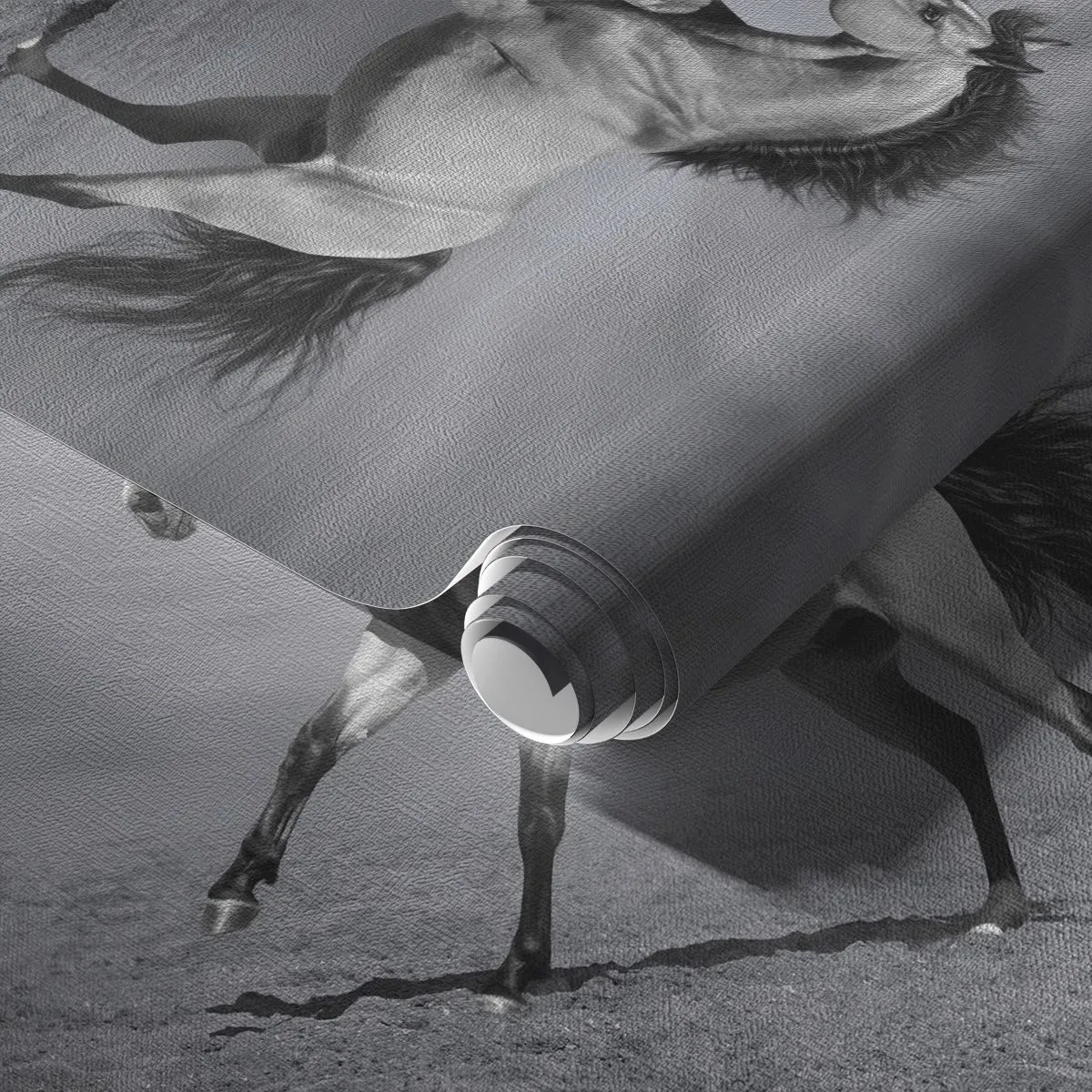 Fototapete Premium Canvas - Ein schwarz-weißes Pferd in einer dynamischen Pose in der Wüste. - 100x70cm - Geboren um Freude zu bereiten - Moderne Wanddekoration für Wohnzimmer und Schlafzimmer ARTTOR